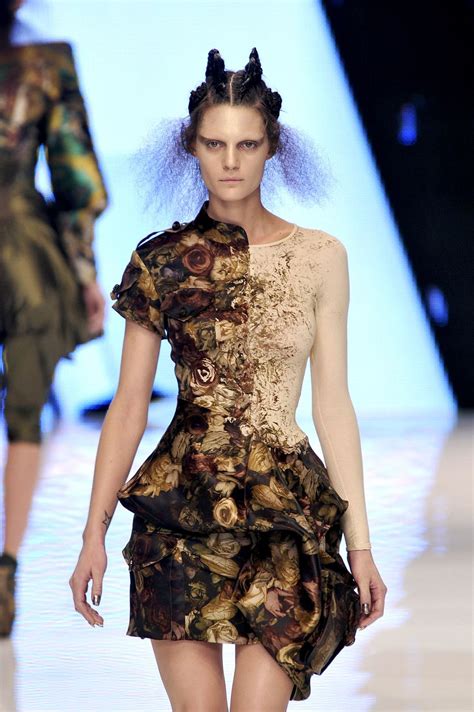 alexander mcqueen dresses 2010.